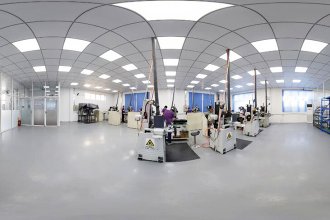 Precision grinding machine